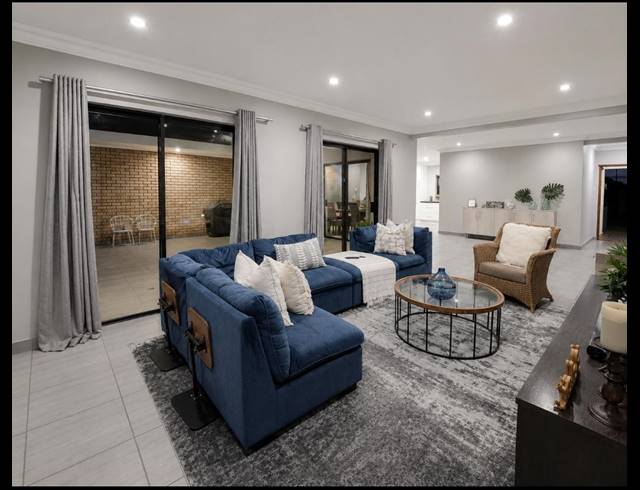 3 BEDROOM TOWNHOUSE FOR SALE IN ARCON PARK